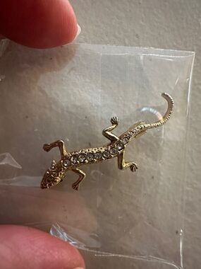Gold Lizard Reptile Pin with Rhinestones - Pets Reptile Accessory